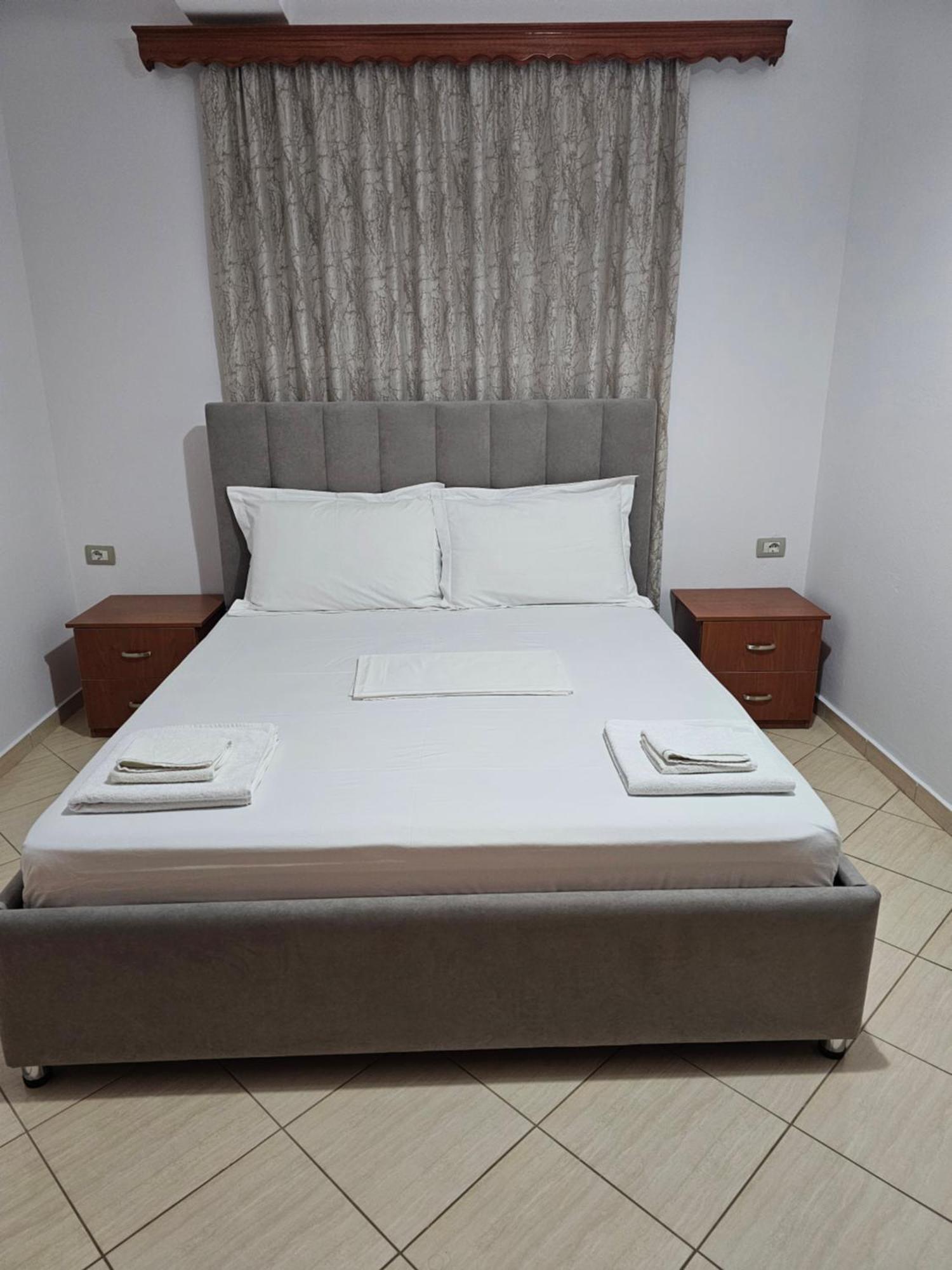 Vila Malo 1 Ксамил Екстериор снимка