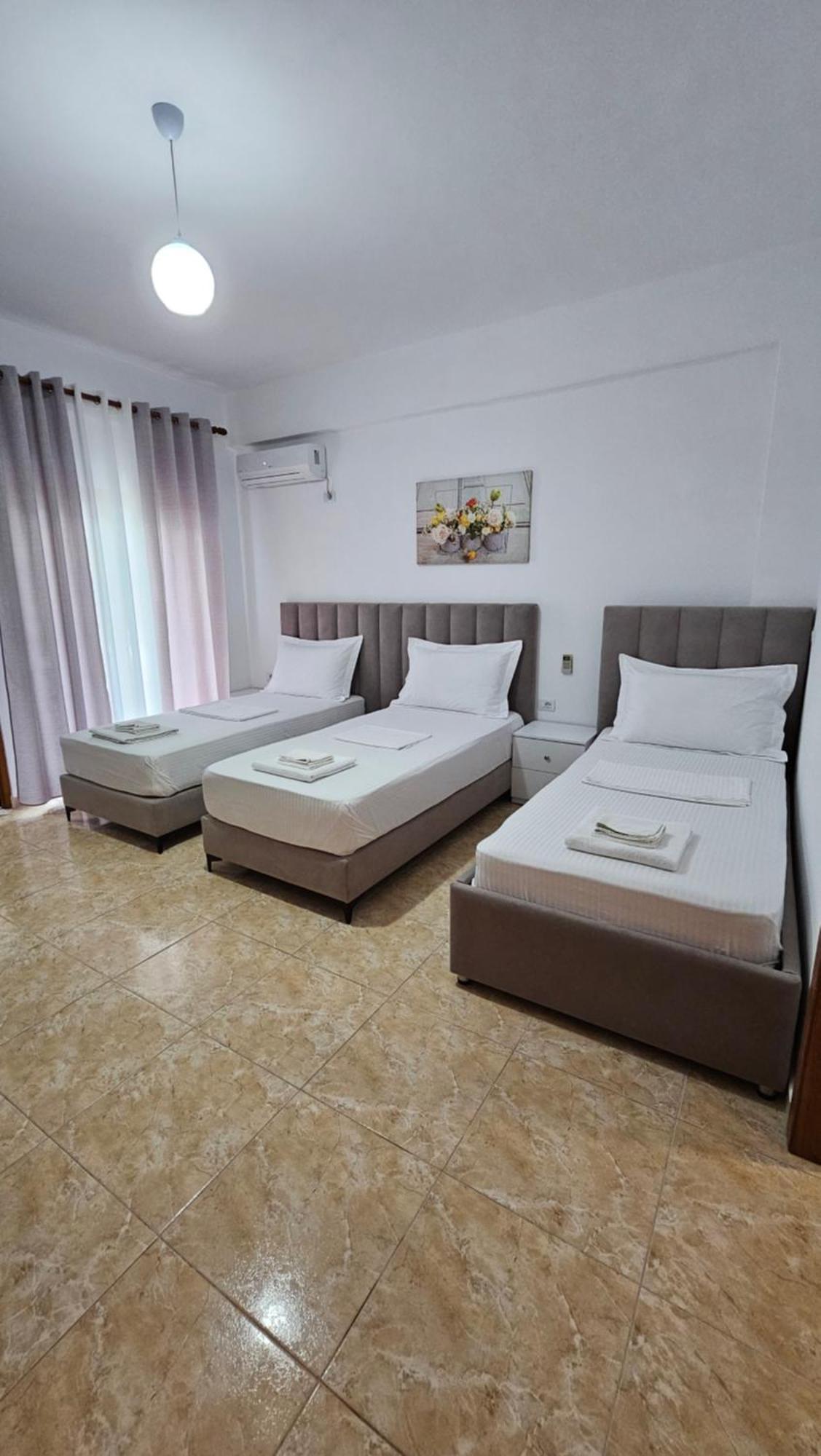 Vila Malo 1 Ксамил Екстериор снимка