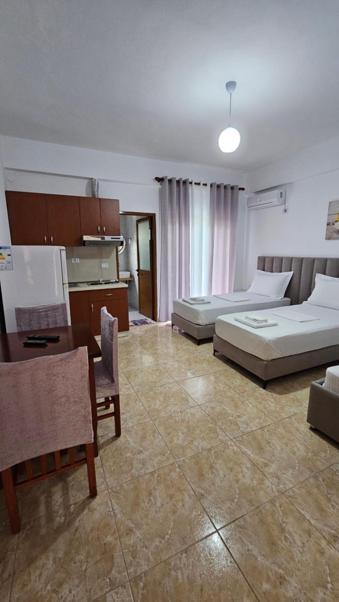 Vila Malo 1 Ксамил Екстериор снимка