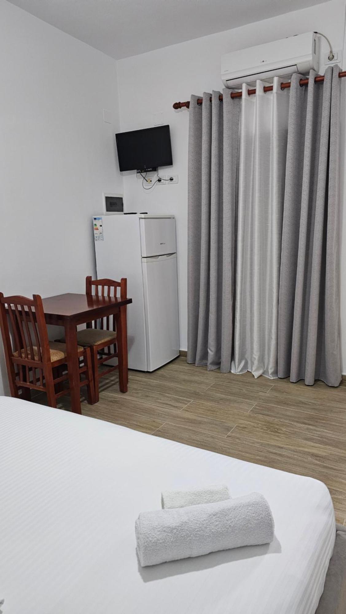 Vila Malo 1 Ксамил Екстериор снимка