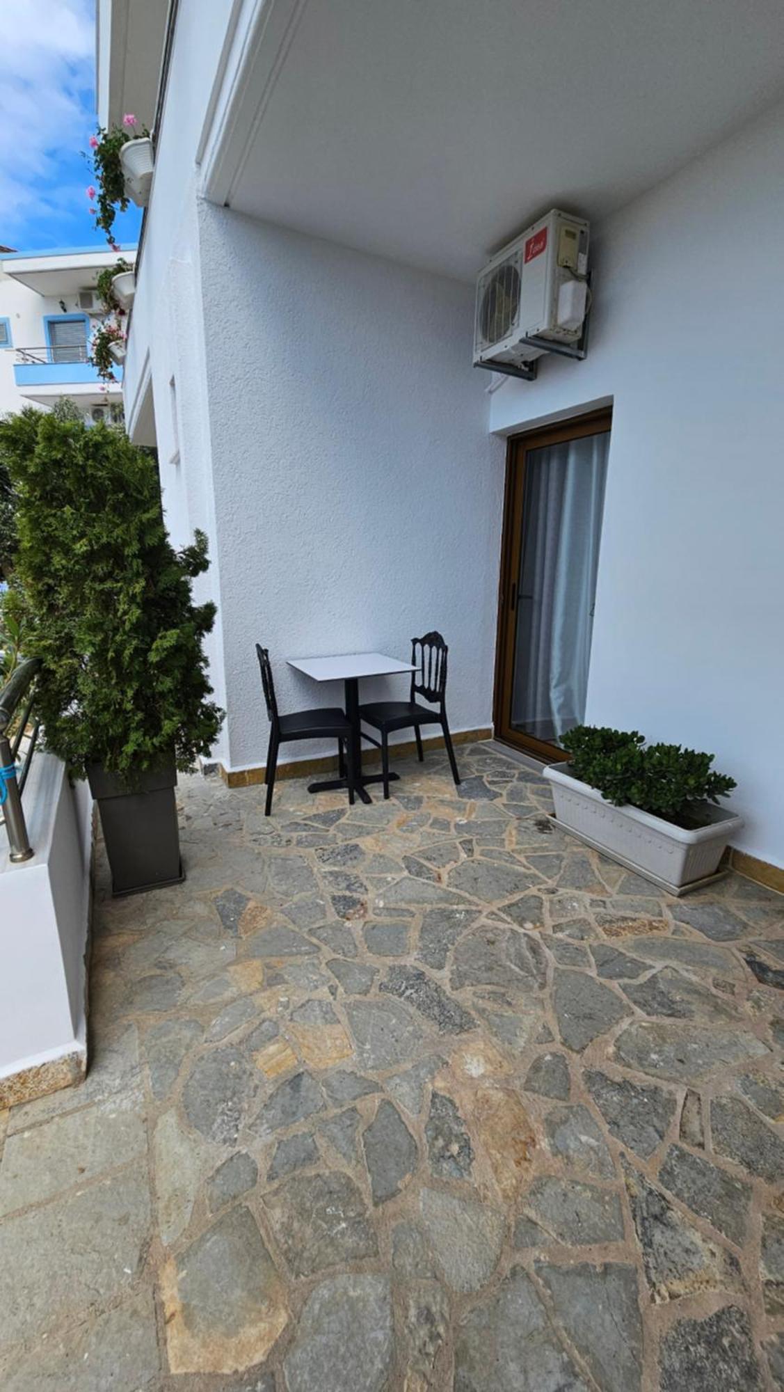 Vila Malo 1 Ксамил Екстериор снимка