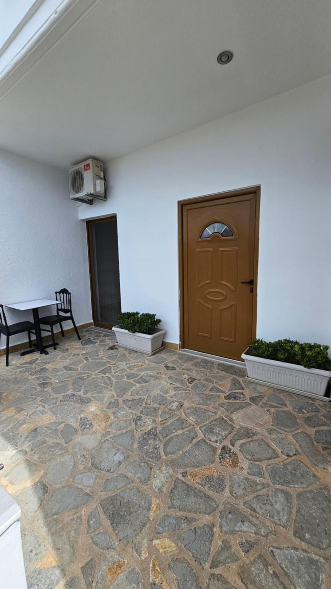 Vila Malo 1 Ксамил Екстериор снимка