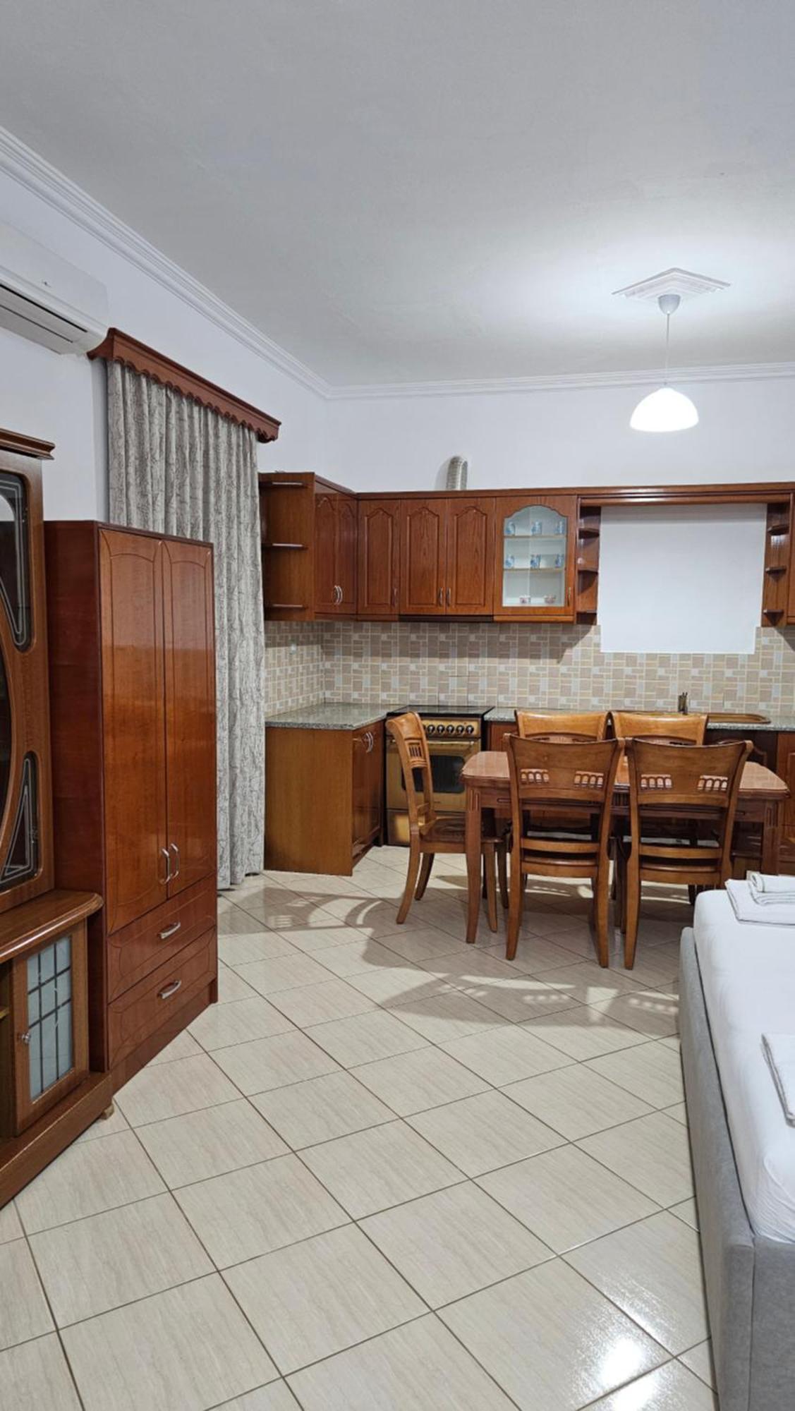 Vila Malo 1 Ксамил Екстериор снимка
